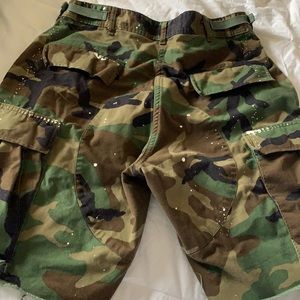 MNML Vintage Splatter Cargo Shorts - Medium